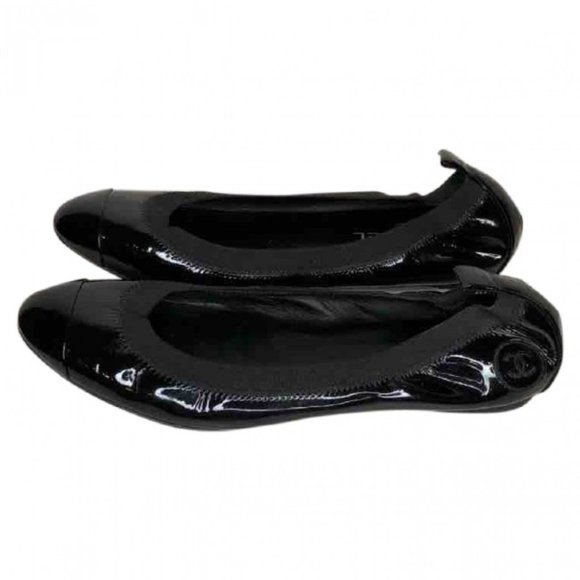 CHANEL Shoes - CHANEL Black Patent Leather Ballerina Flats
